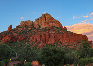 Каньон в свете дневного солнца